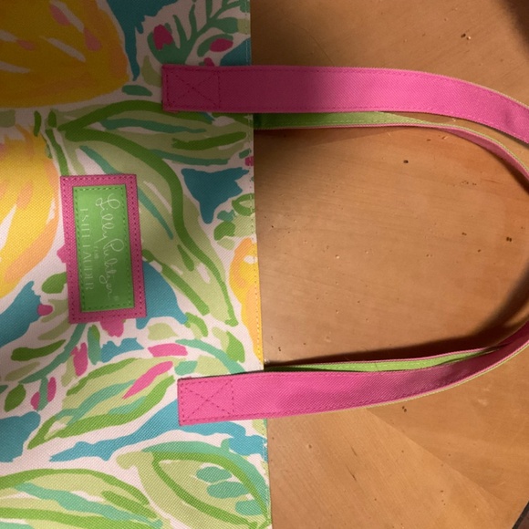 Lilly Pulitzer x Estée Lauder Lemons 🍋 Tote bag - Picture 5 of 9